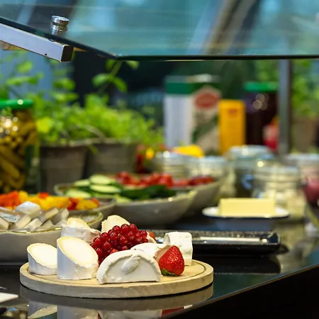 Ξενοδοχείο The Rilano 4*